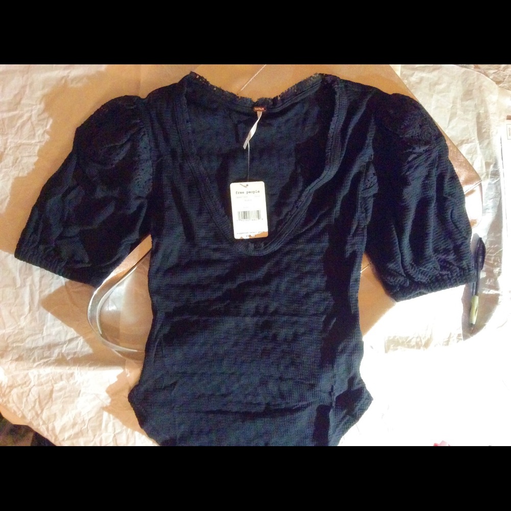 FREE PEOPLE ST JAMES Tee NWT SZ SM BLK - Picture 4 of 7